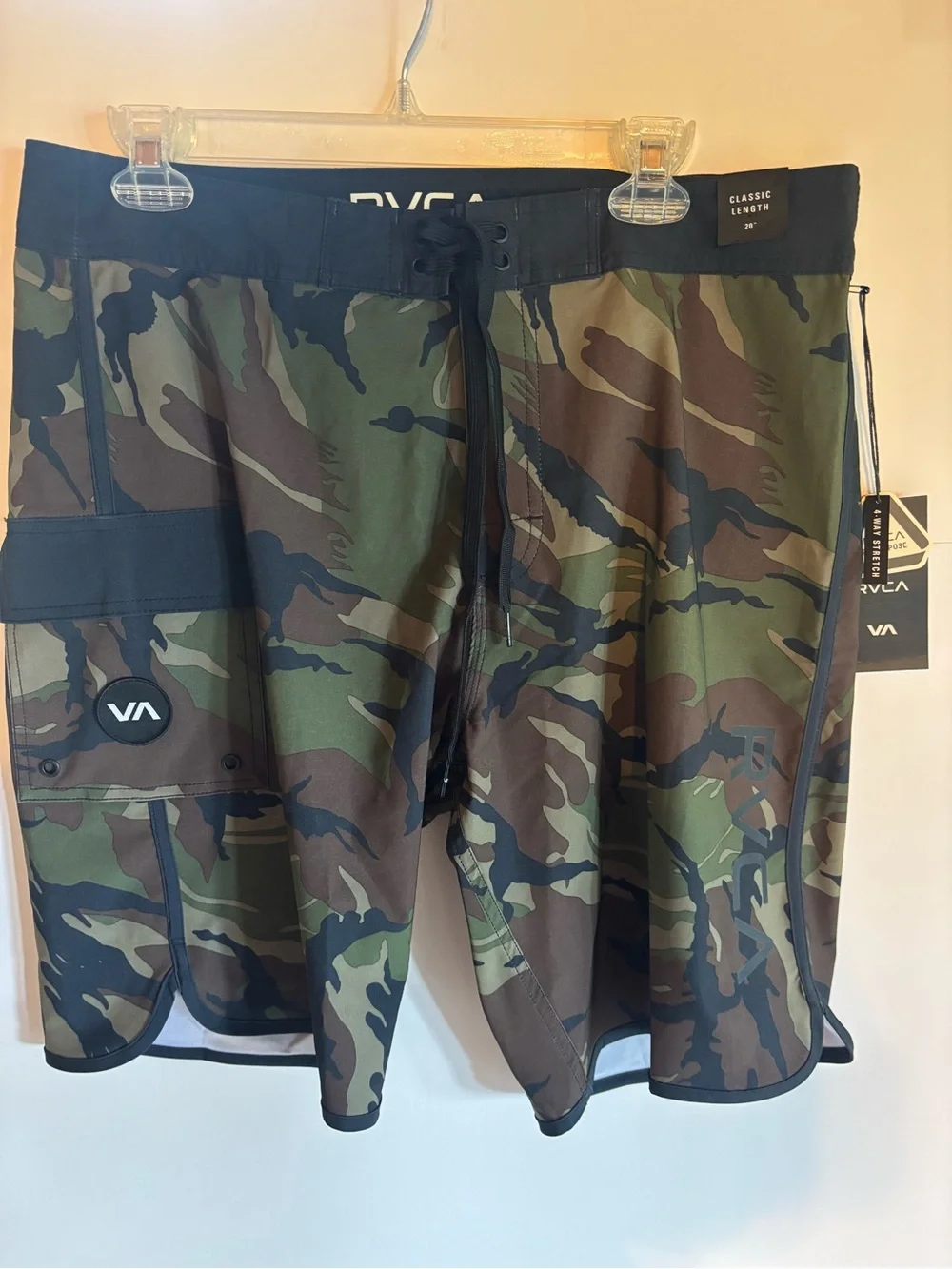RVCA Men’s Camo Board Shorts Green Brown Black Camo, size 34 NWT